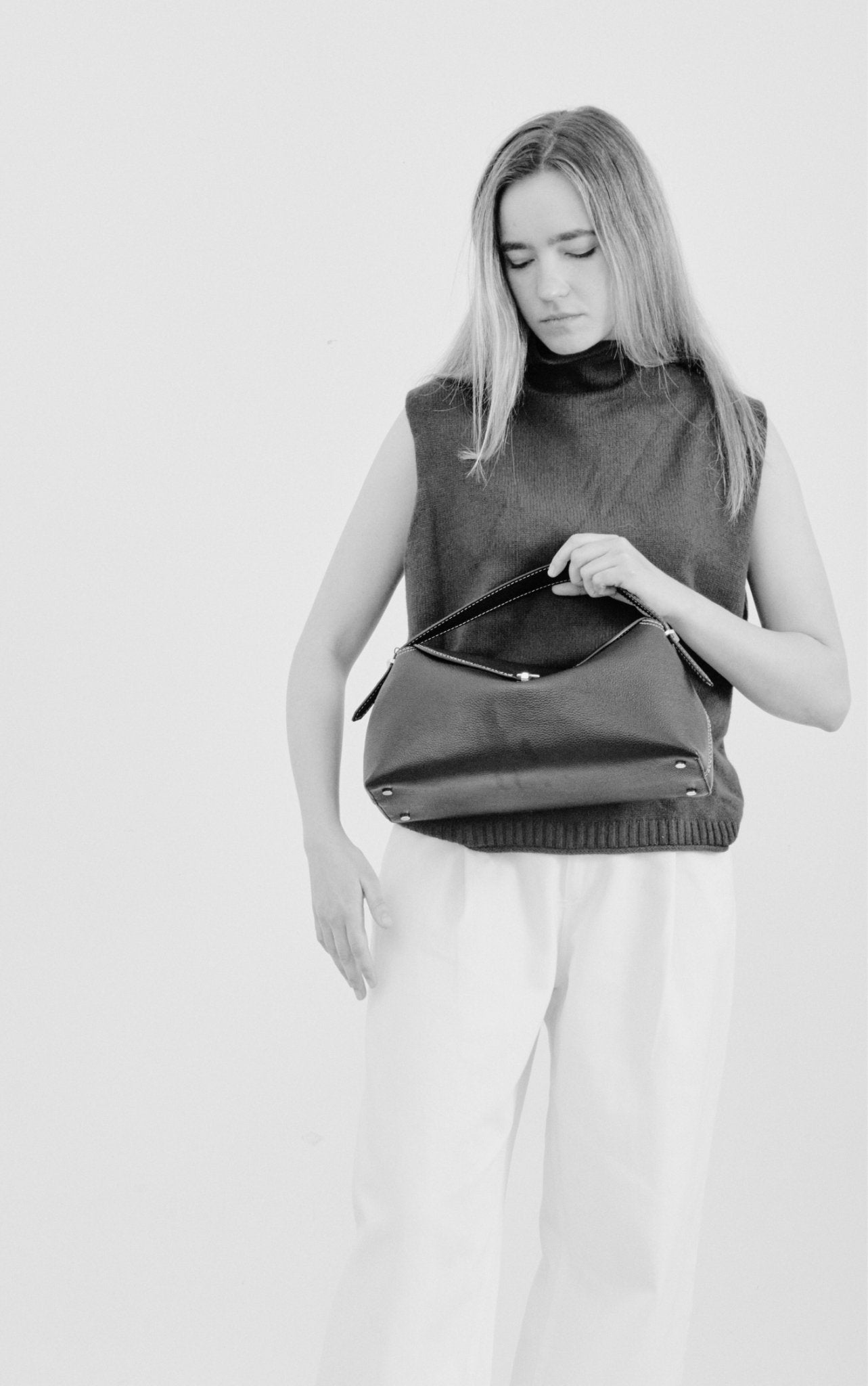 Elevating Everyday Elegance: Exploring the Totême T-Lock Bag - Bessette