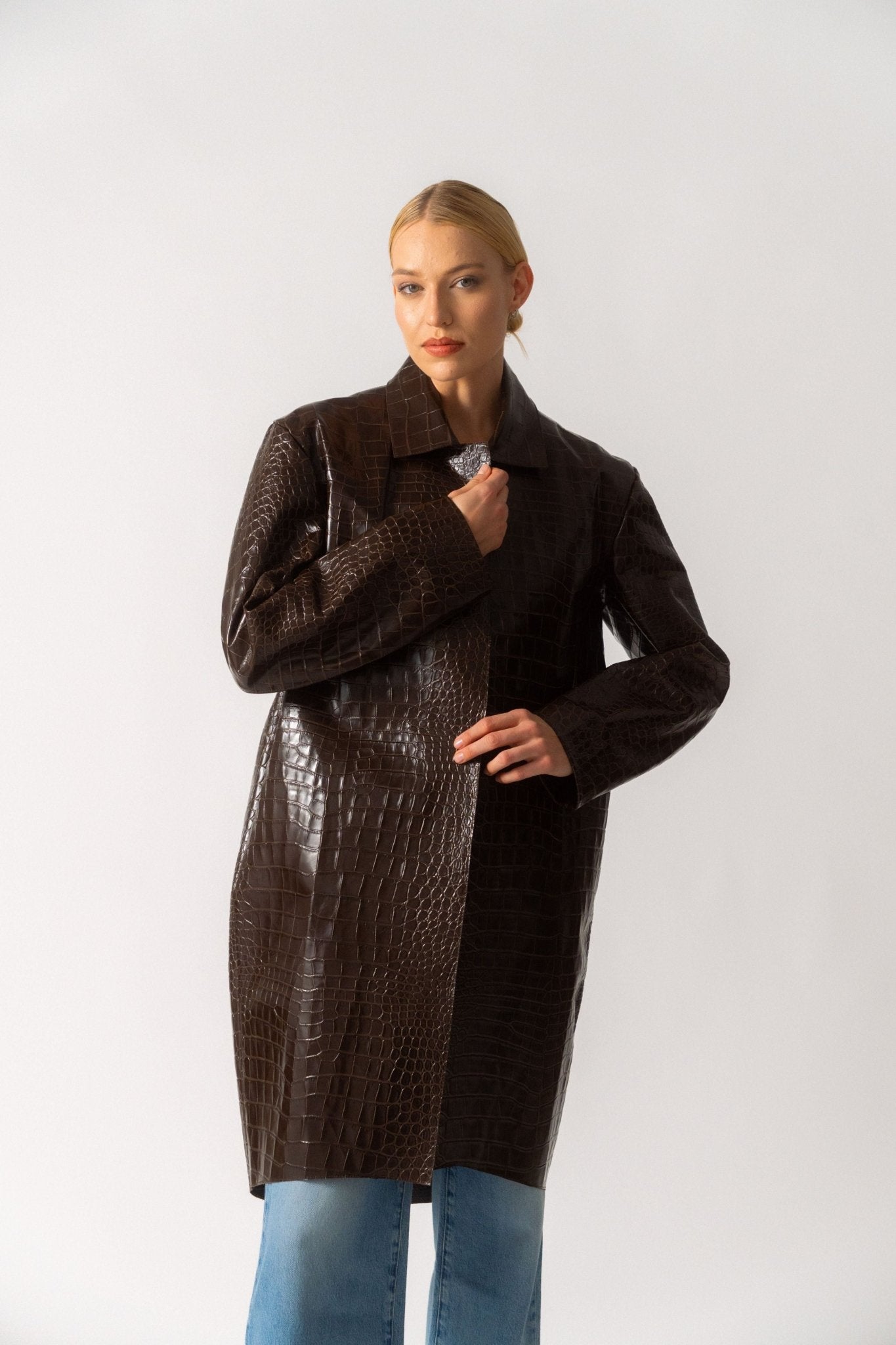 Bessette - 16Arlington Embossed Leather Croc Coat (Medium)