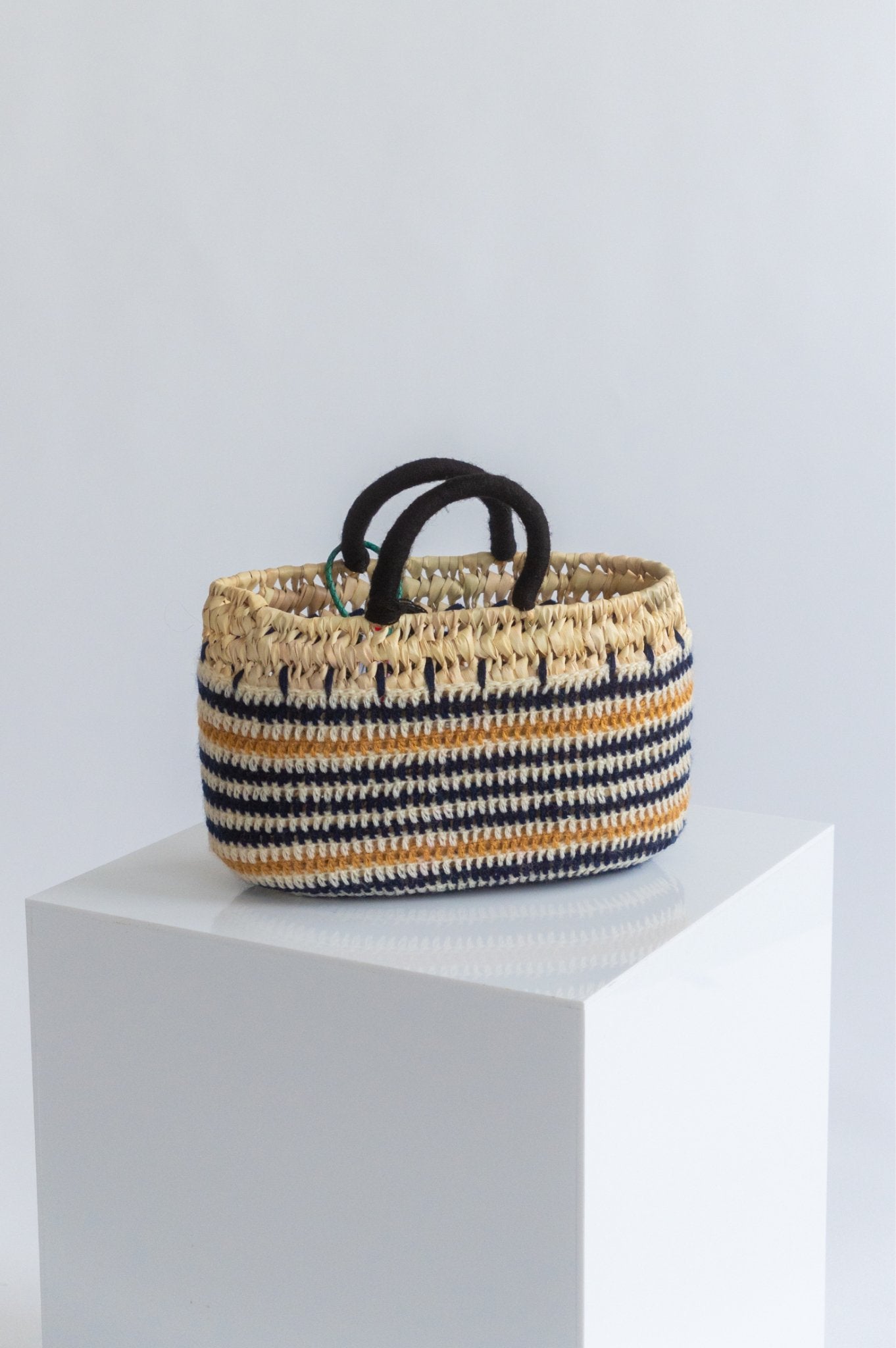 Bessette - Kilometre Paris Horizontal Black Raffia Bag