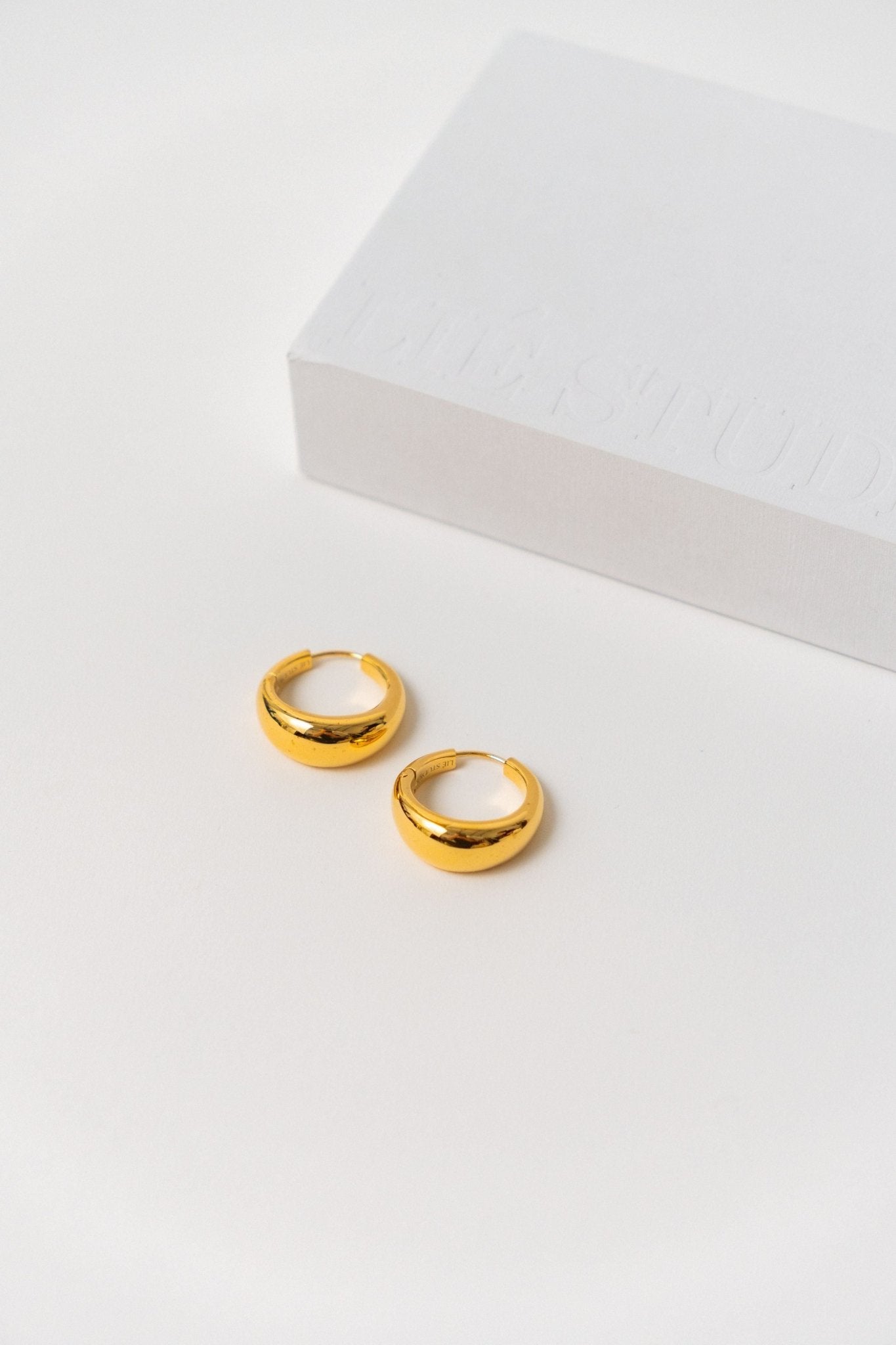 Bessette - Lié Studio The Andrea Earrings in Gold