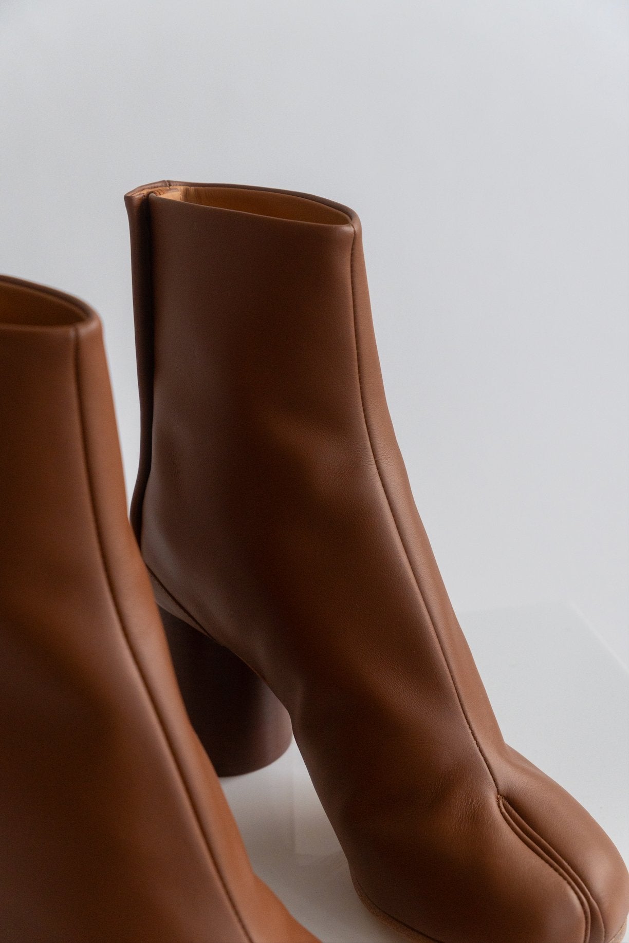 Bessette - Maison Margiela Tabi Boots (38 EU)