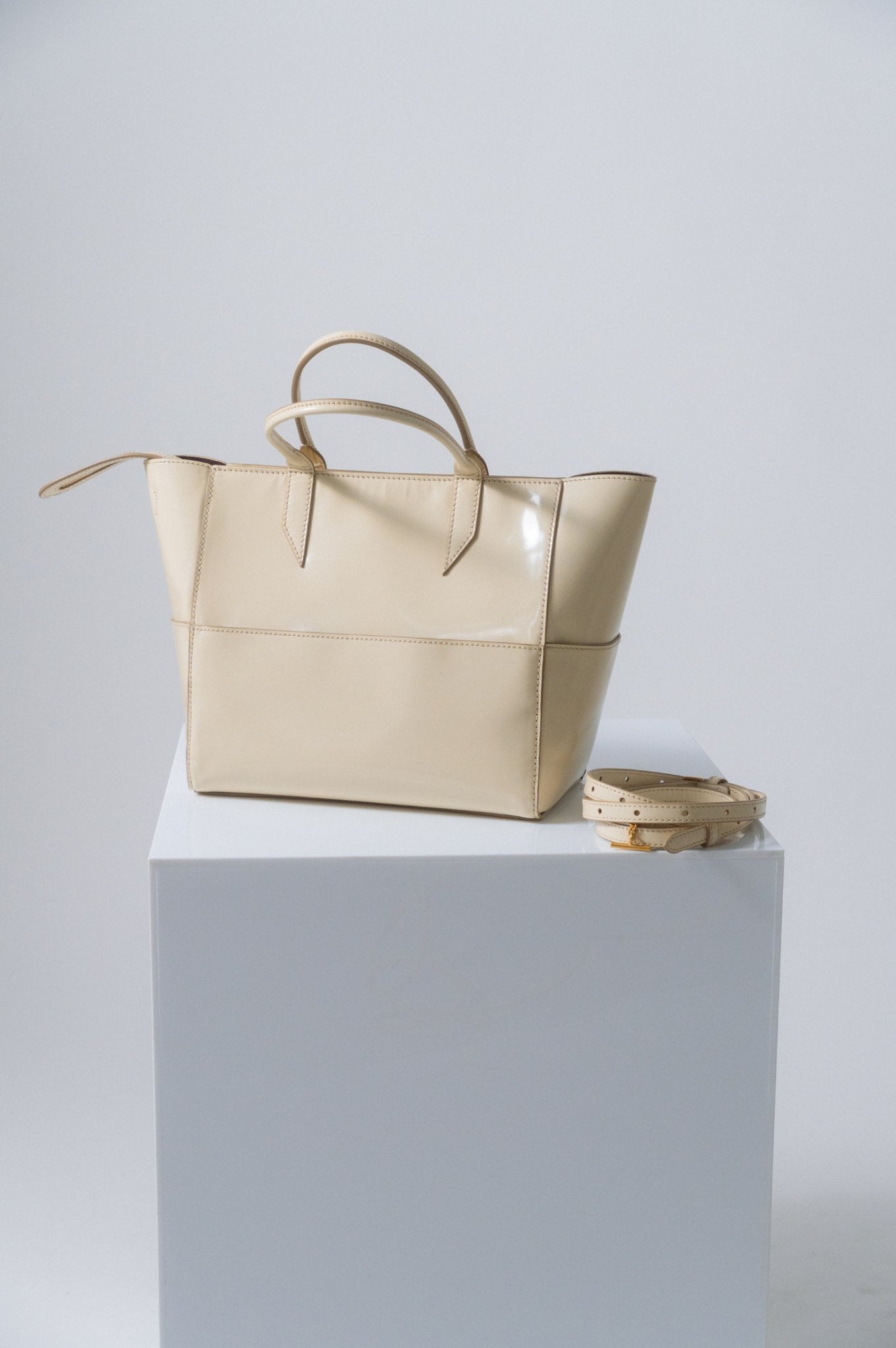 Bessette - Métier Incognito Mini Tote Bag