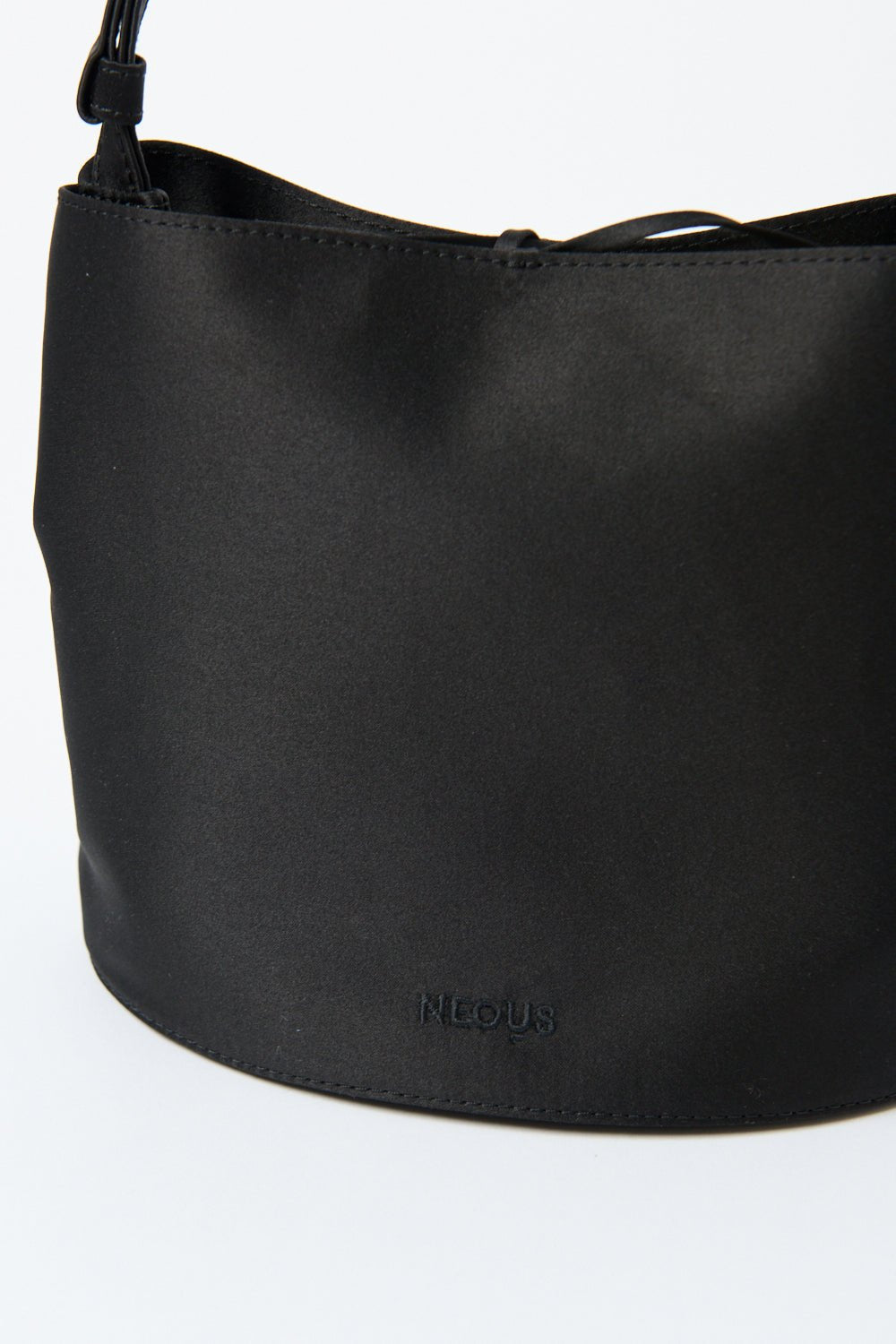 Neous - Neous Pardalis Bag