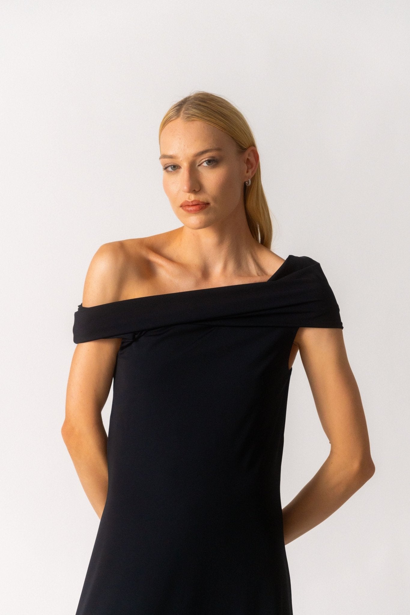 Bessette - Róhe Black Off - The - Shoulder Maxi Dress (34 FR, 36 FR, 38 FR & 42 FR)