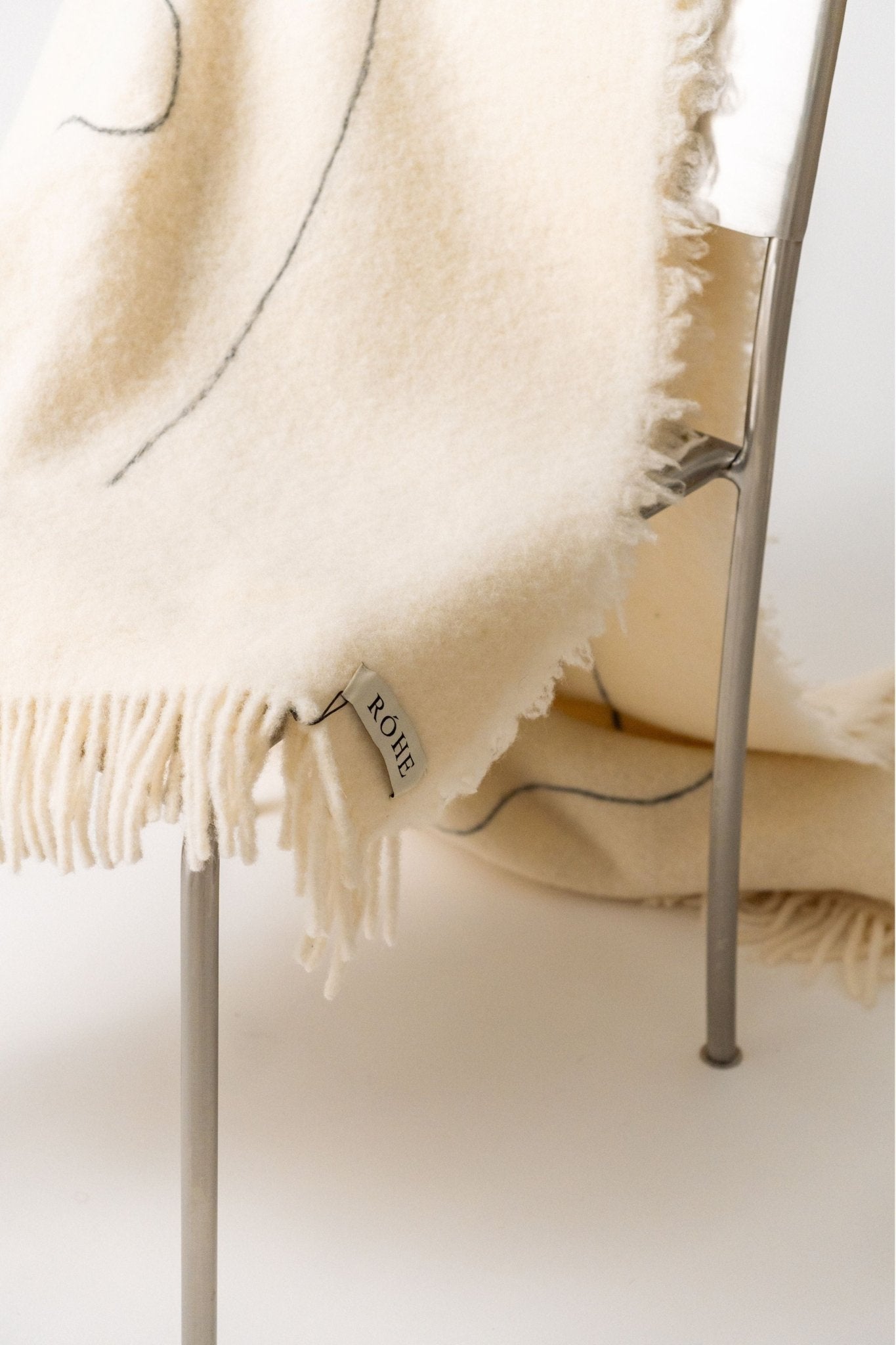 Bessette - Róhe Tulip Embroidered Mohair Blanket