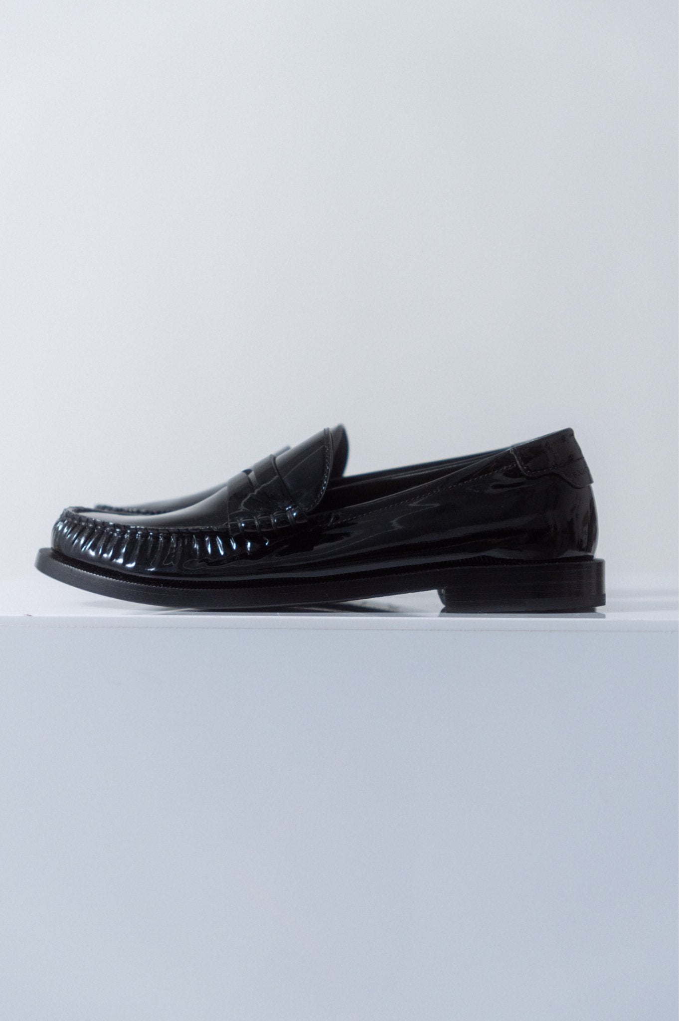 Bessette - Saint Laurent Le Loafer (36.5 EU)