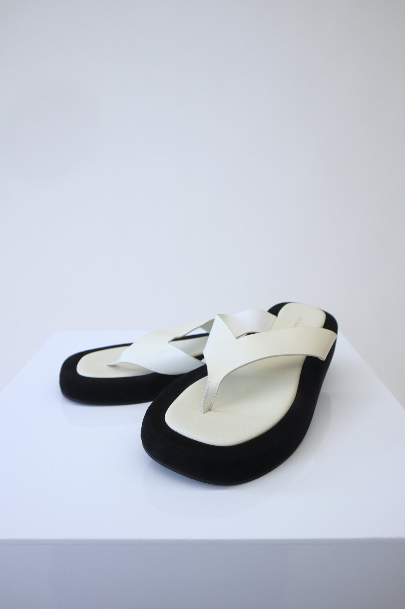 Bessette - The Row Ginza Sandals (39 EU)