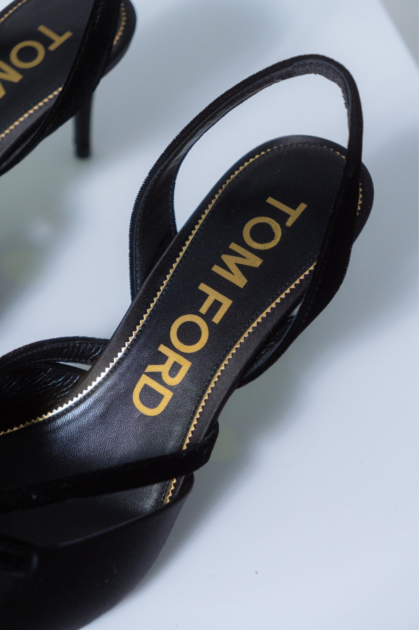 Bessette - Tom Ford Satin and Velvet Bow Slingback (40 EU)