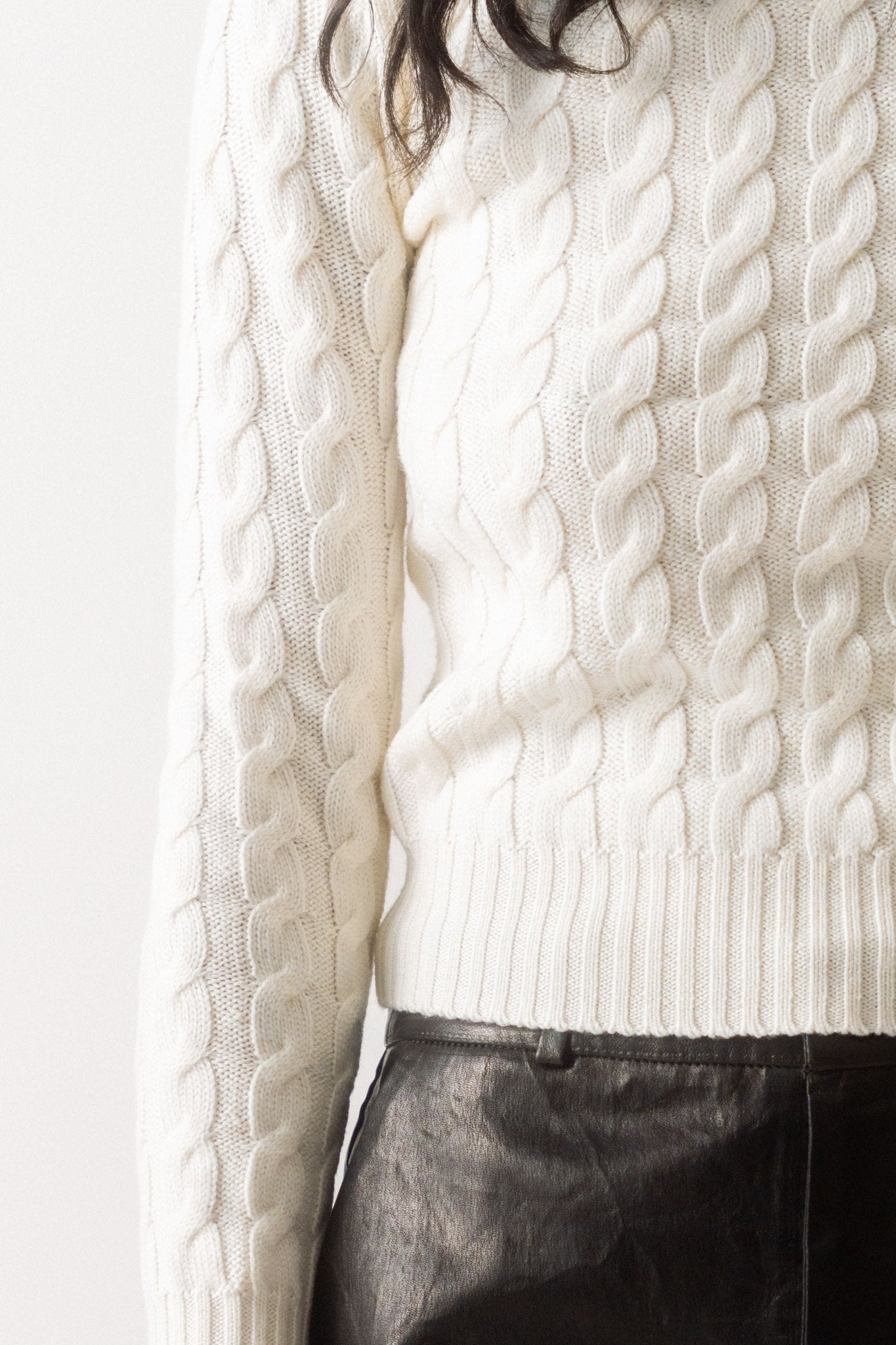 Bessette - Toteme Petite Cable Knit Cream (XXS)