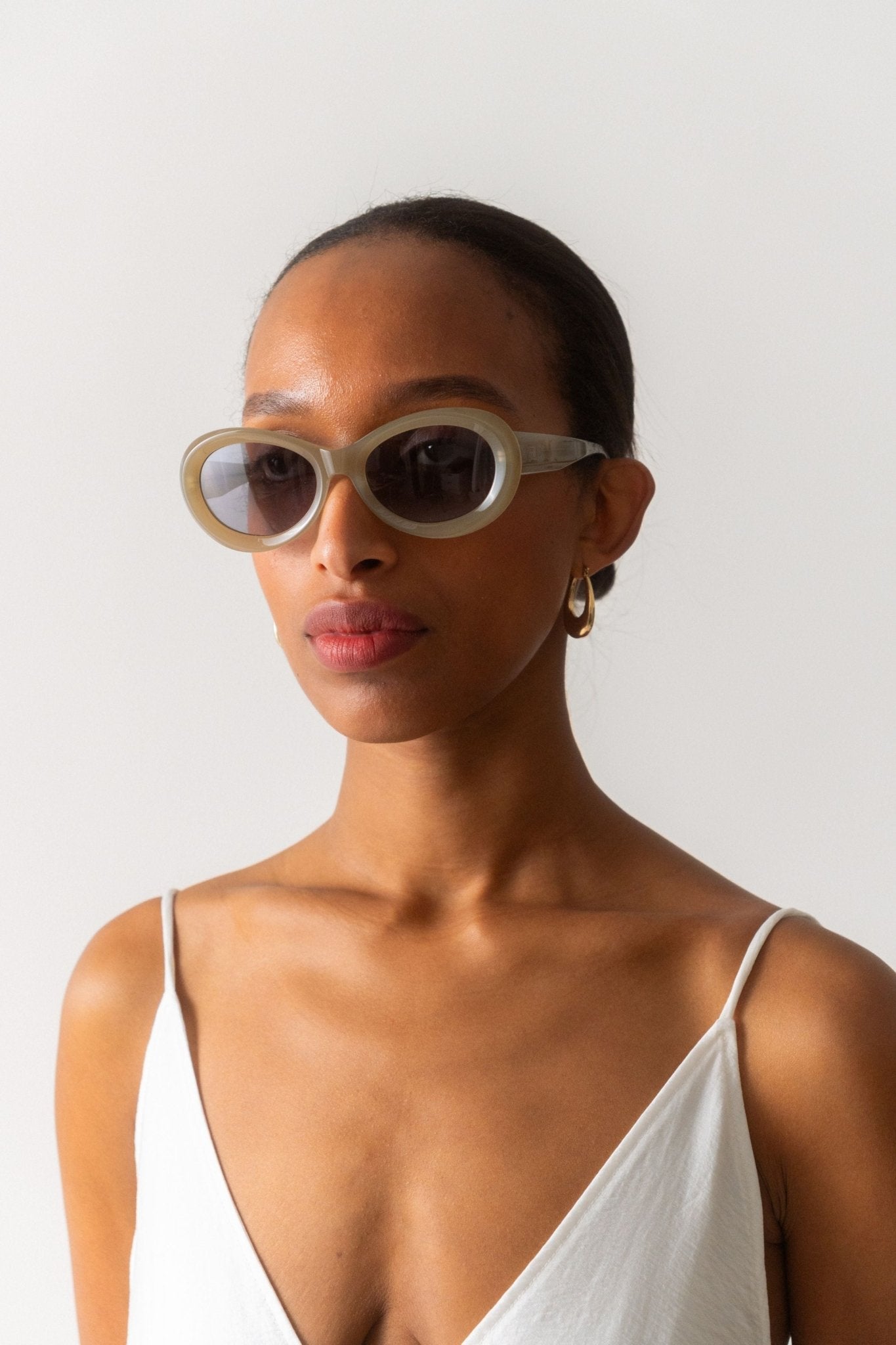 Bessette - Toteme The Oval Sunglasses