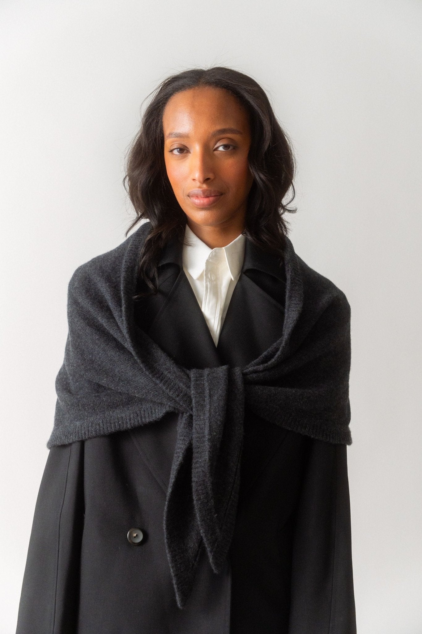 Bessette - Toteme Triangle Cashmere Scarf